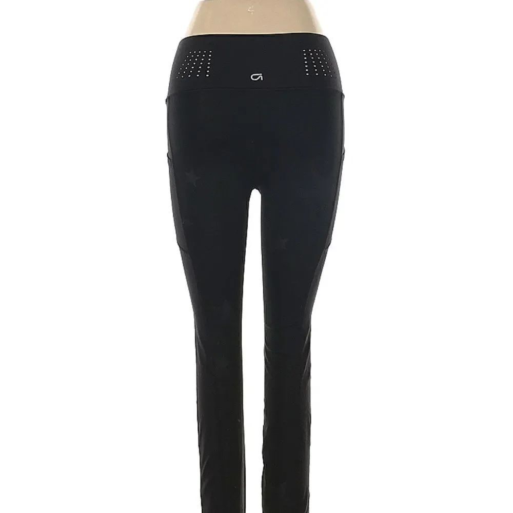 Gap small black leggings yoga pants mid rise w phone pockets star design